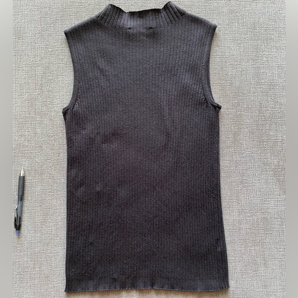 Ann Taylor Mock Neck Ribbed Sweater Shell - Picture 4 of 6